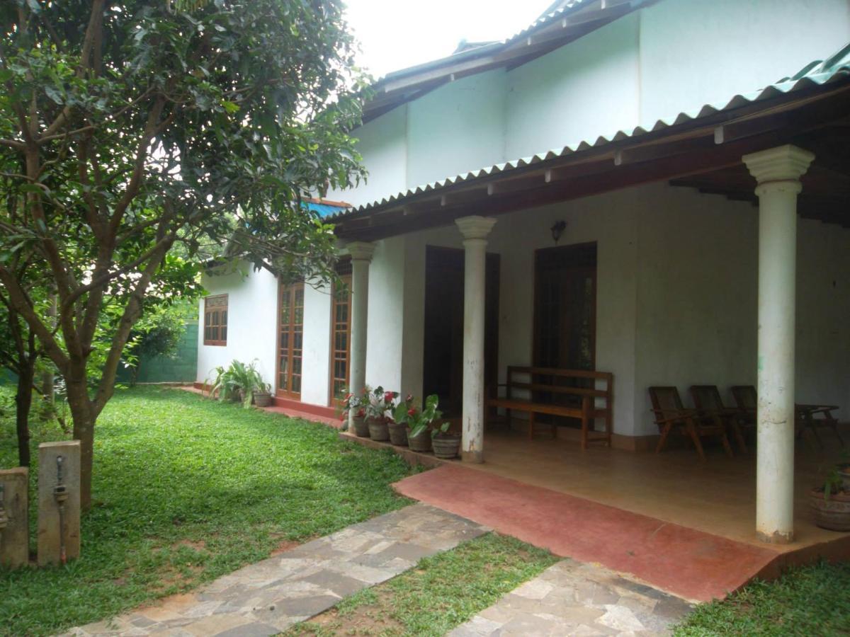 Green Villa Anuradhapura Buitenkant foto